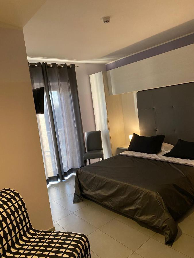 Victoria Hotel Pomigliano d'Arco Zewnętrze zdjęcie