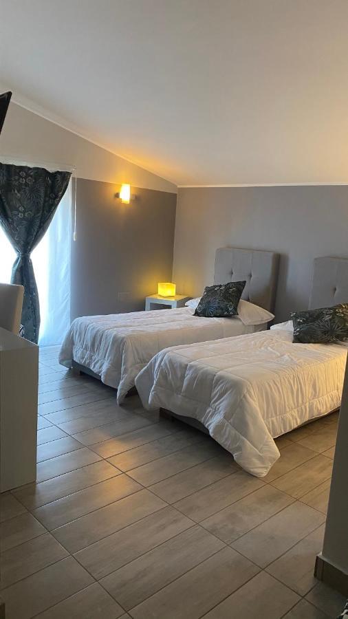Victoria Hotel Pomigliano d'Arco Zewnętrze zdjęcie