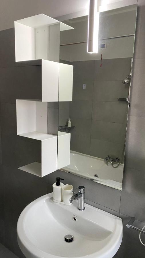 Victoria Hotel Pomigliano d'Arco Zewnętrze zdjęcie