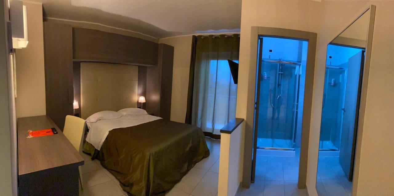 Victoria Hotel Pomigliano d'Arco Zewnętrze zdjęcie