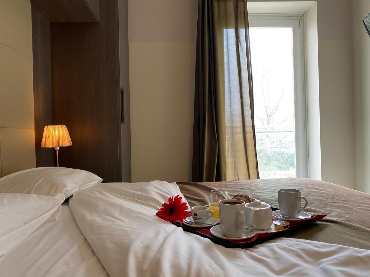Victoria Hotel Pomigliano d'Arco Zewnętrze zdjęcie