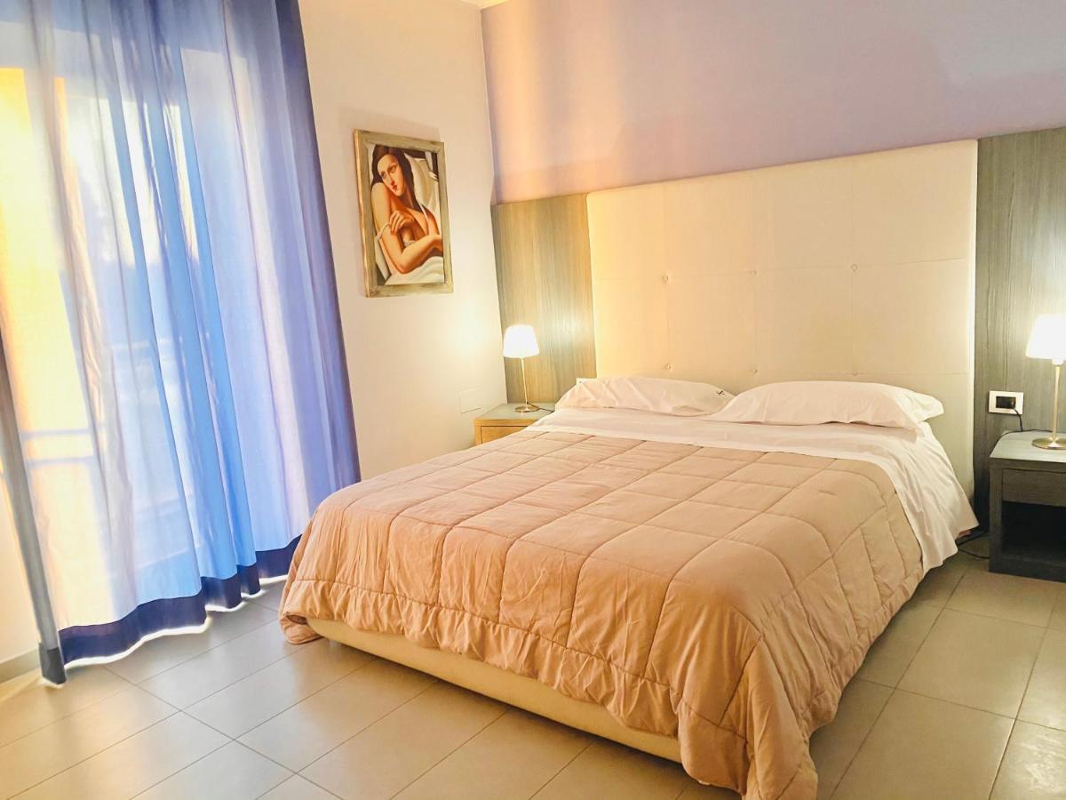 Victoria Hotel Pomigliano d'Arco Zewnętrze zdjęcie