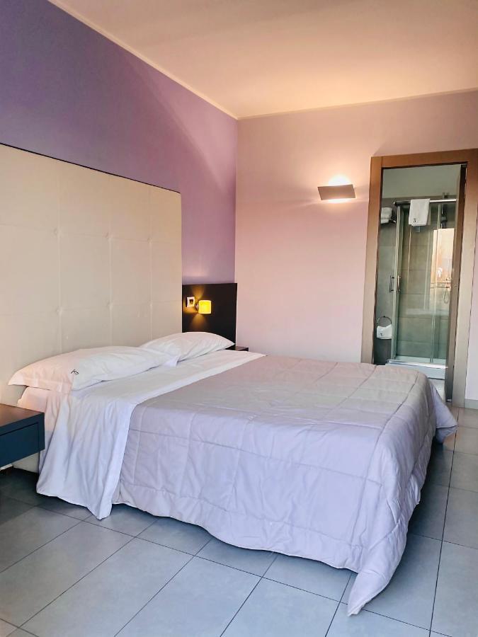 Victoria Hotel Pomigliano d'Arco Zewnętrze zdjęcie