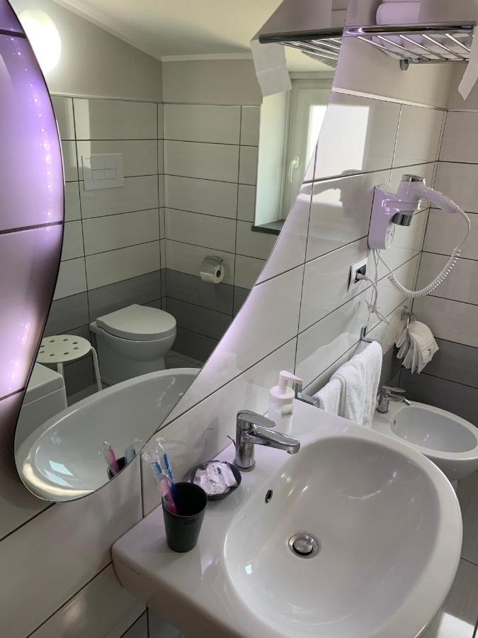 Victoria Hotel Pomigliano d'Arco Zewnętrze zdjęcie