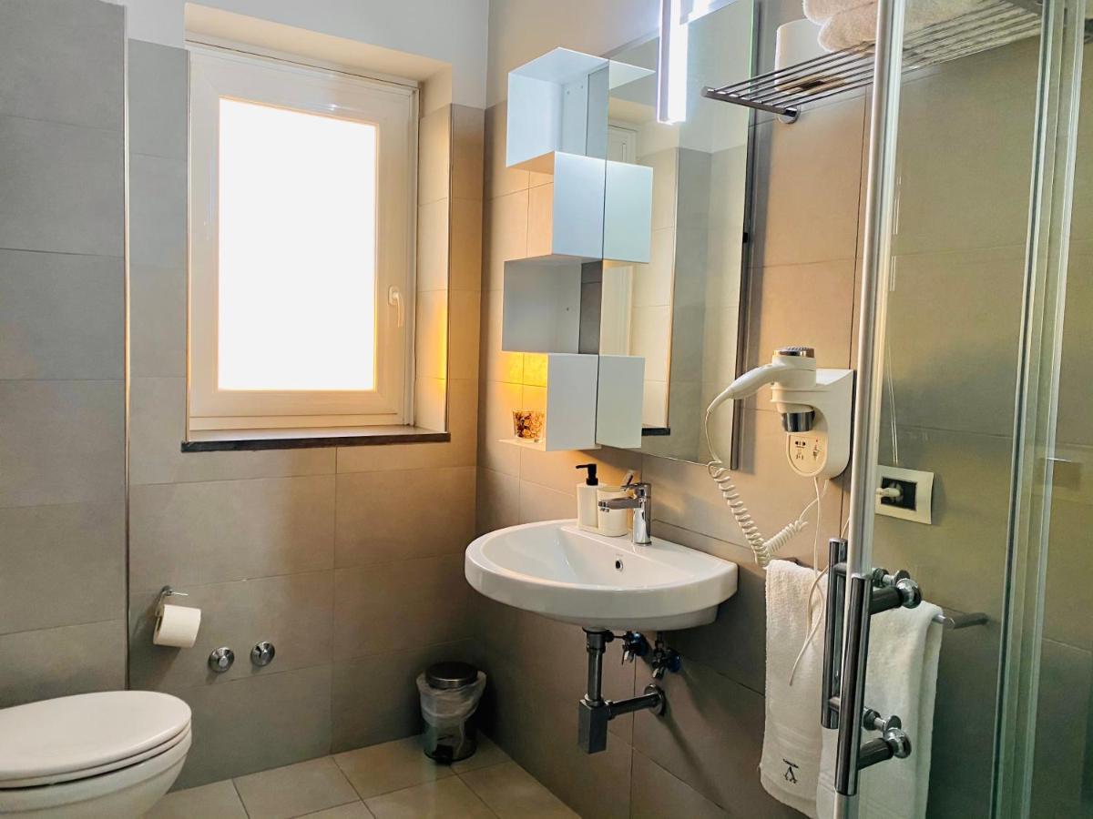Victoria Hotel Pomigliano d'Arco Zewnętrze zdjęcie