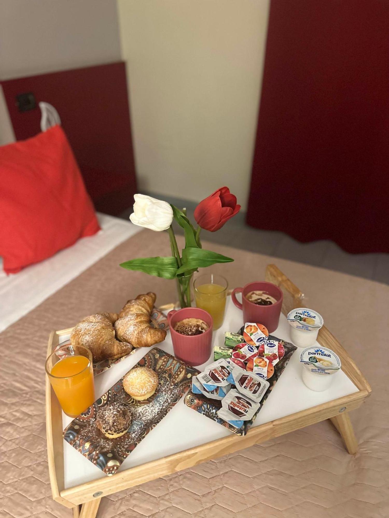 Victoria Hotel Pomigliano d'Arco Zewnętrze zdjęcie