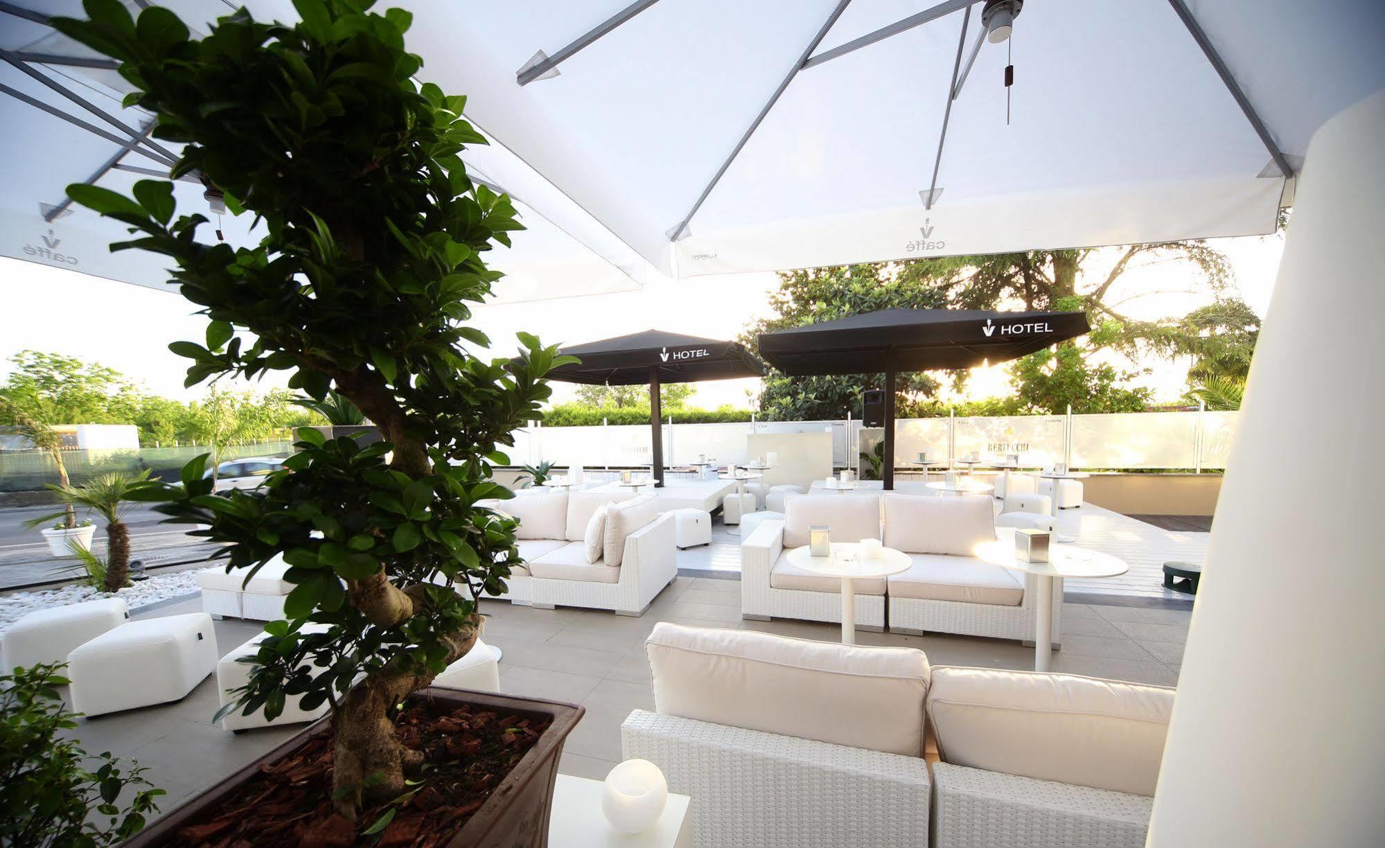 Victoria Hotel Pomigliano d'Arco Zewnętrze zdjęcie