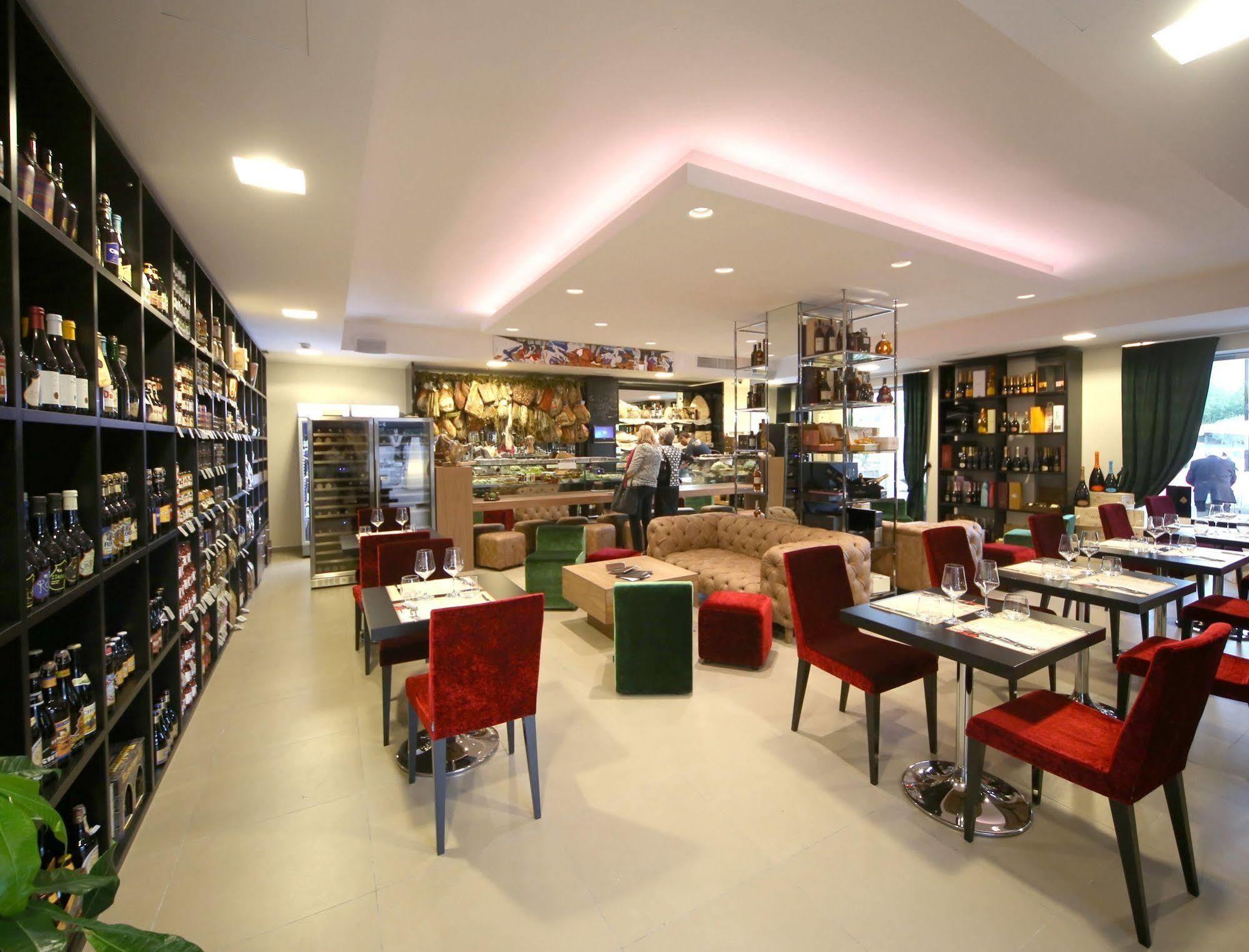Victoria Hotel Pomigliano d'Arco Zewnętrze zdjęcie