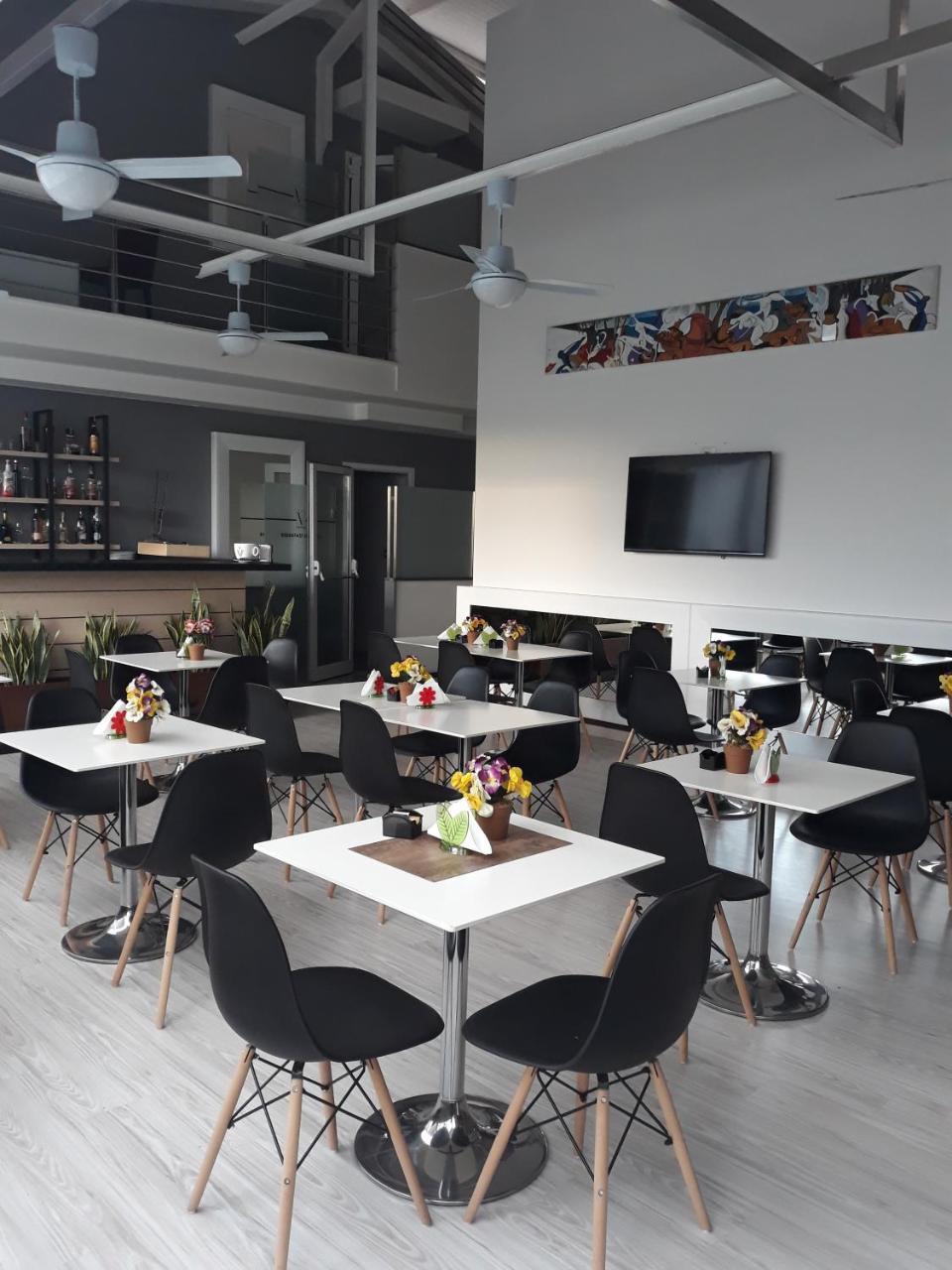 Victoria Hotel Pomigliano d'Arco Zewnętrze zdjęcie